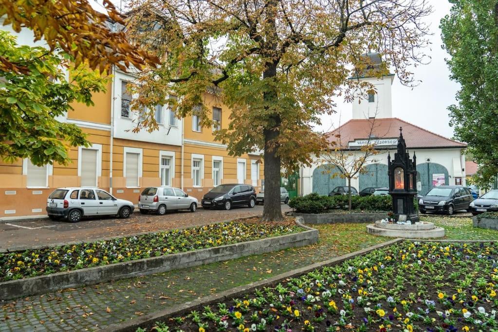 Kastely Apartman Eger Exterior foto
